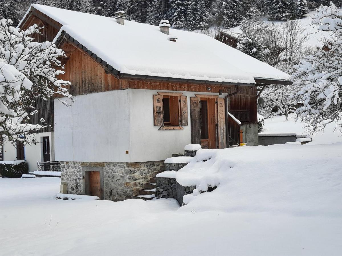Gasthaus Le Petit Caboin Seytroux Exterior foto